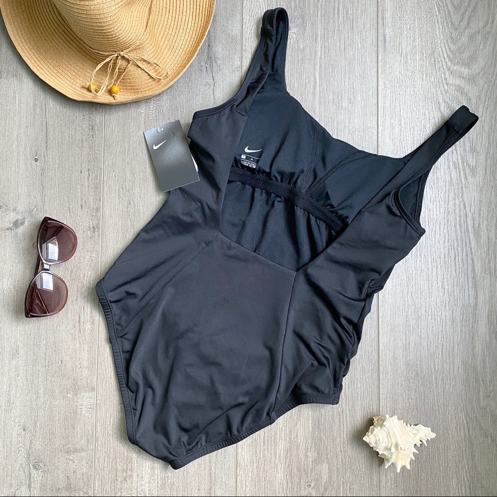 NWT Nike Essential U-Back One-Piece Swimsuit - Picture 4 of 5
